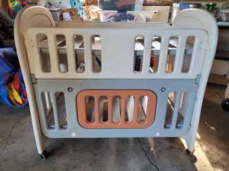 Baby Joy Adjustable Crib