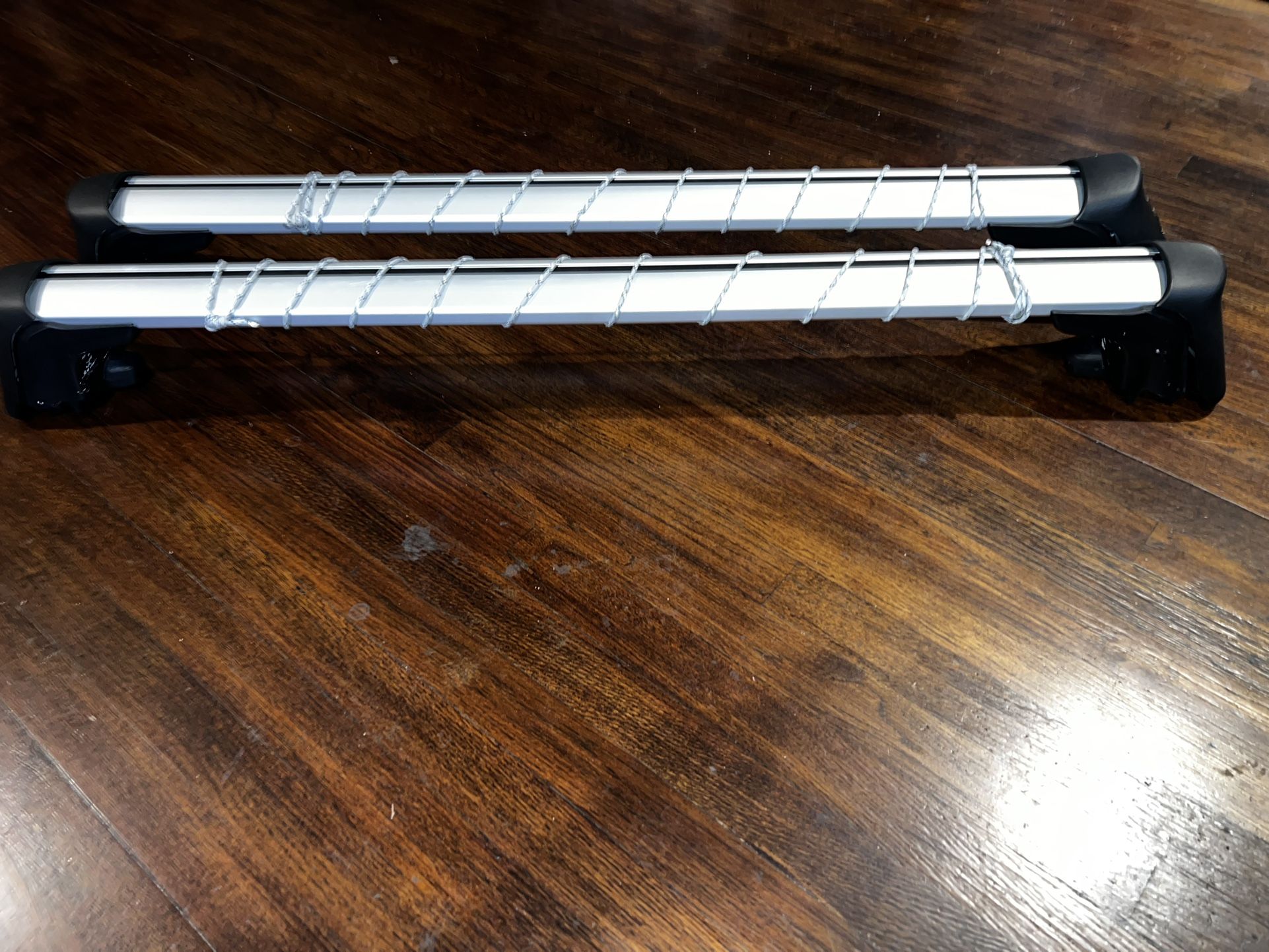 Mercedes Benz Factory Basic Carrier Roof Racks Make OFFER