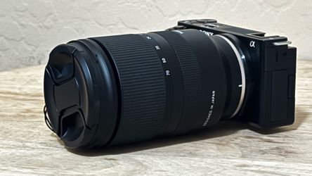 Professional photo/video camera ZVE-10 with Tamron 17-70 lens