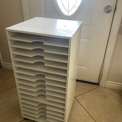 Craft Organizer/scrapbook paper organizer/crafting