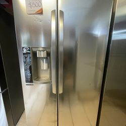 Refrigerators  Top And Bottom And Side By Side