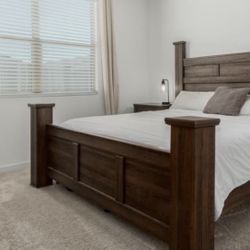 $50 King size bed frame with mattress frame 