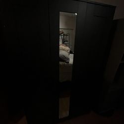 Wardrobe with mirror 