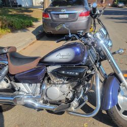 Hyosung Aguila Motorcycle 