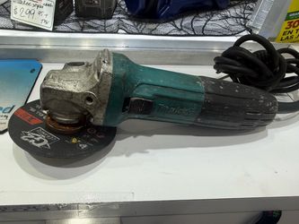 Makita grinder