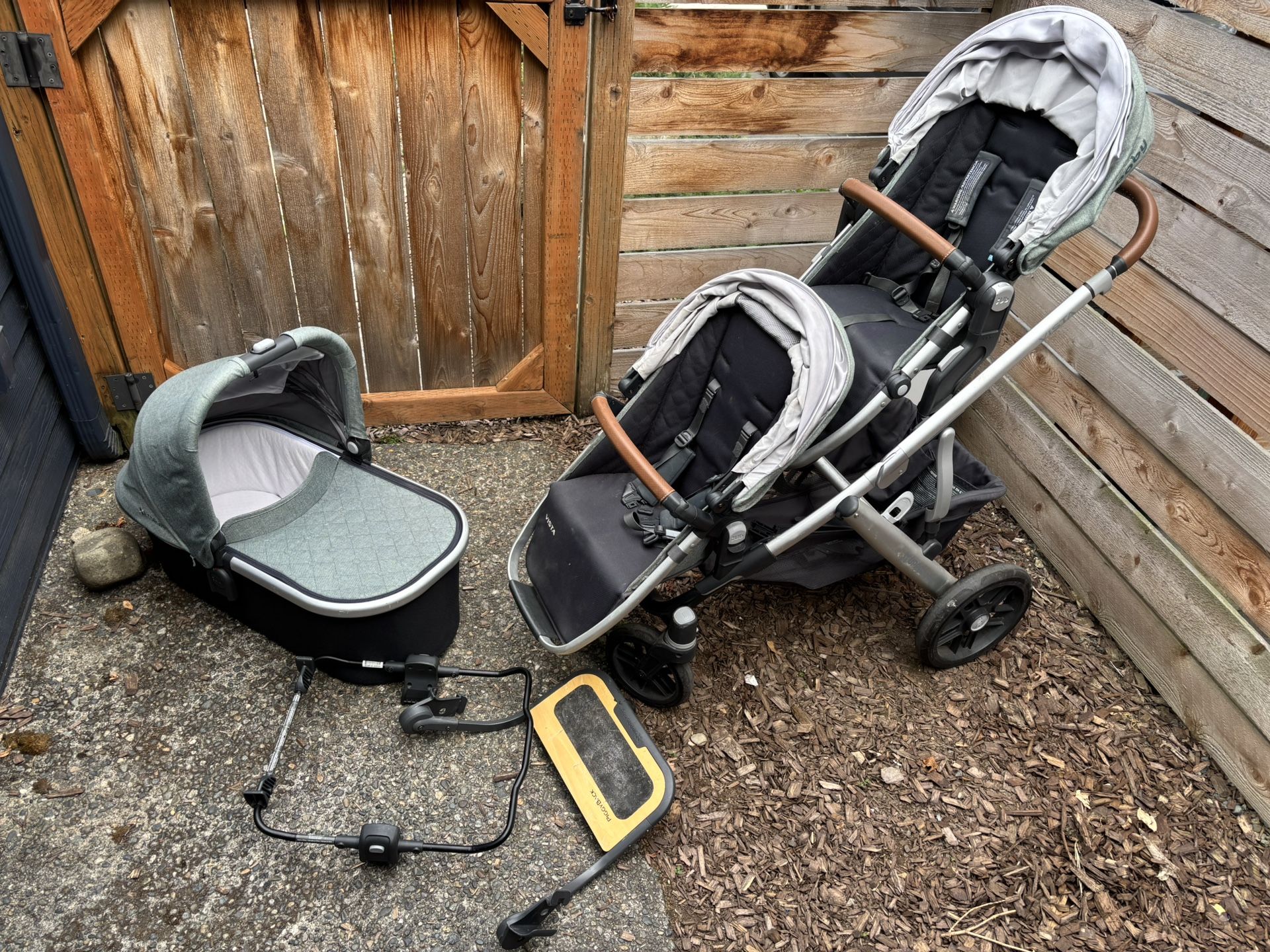 Uppababy Vista double stroller