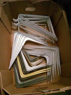 Shelf brackets