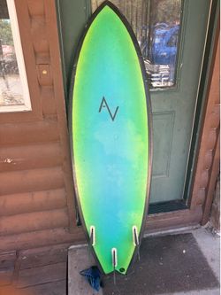 AV surfboard