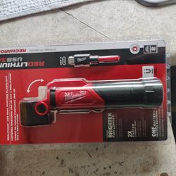 Milwaukee Flashlight And Headlamp 