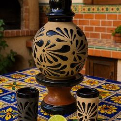 Talavera licorera CHICA