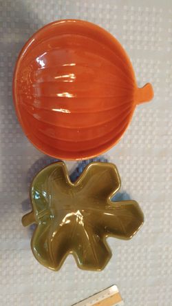 Ceramic Orange Pumpkin & Green Leaf Bowls $3.00 Each