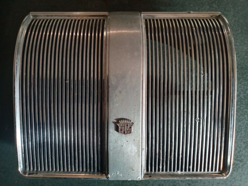 Cadillac back seat Emblem in Good condition!