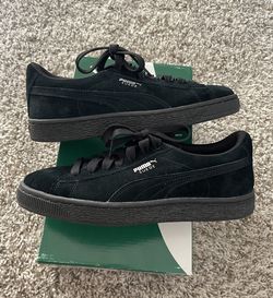Puma Suede Triple Black Size 6.5