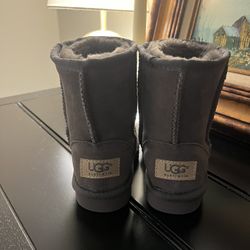 Toddler UGGs Size 5