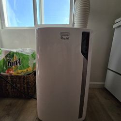 Portable AC & Heating Unit - 12,500 BTU