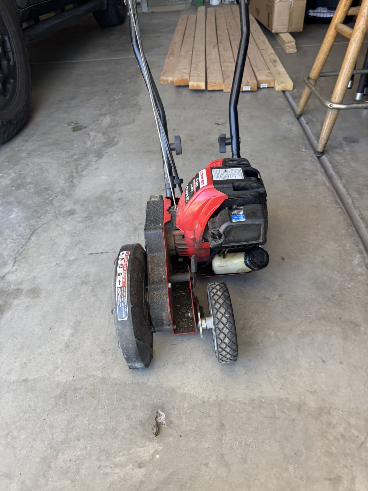 Edger Troy Bilt 4 Cycle