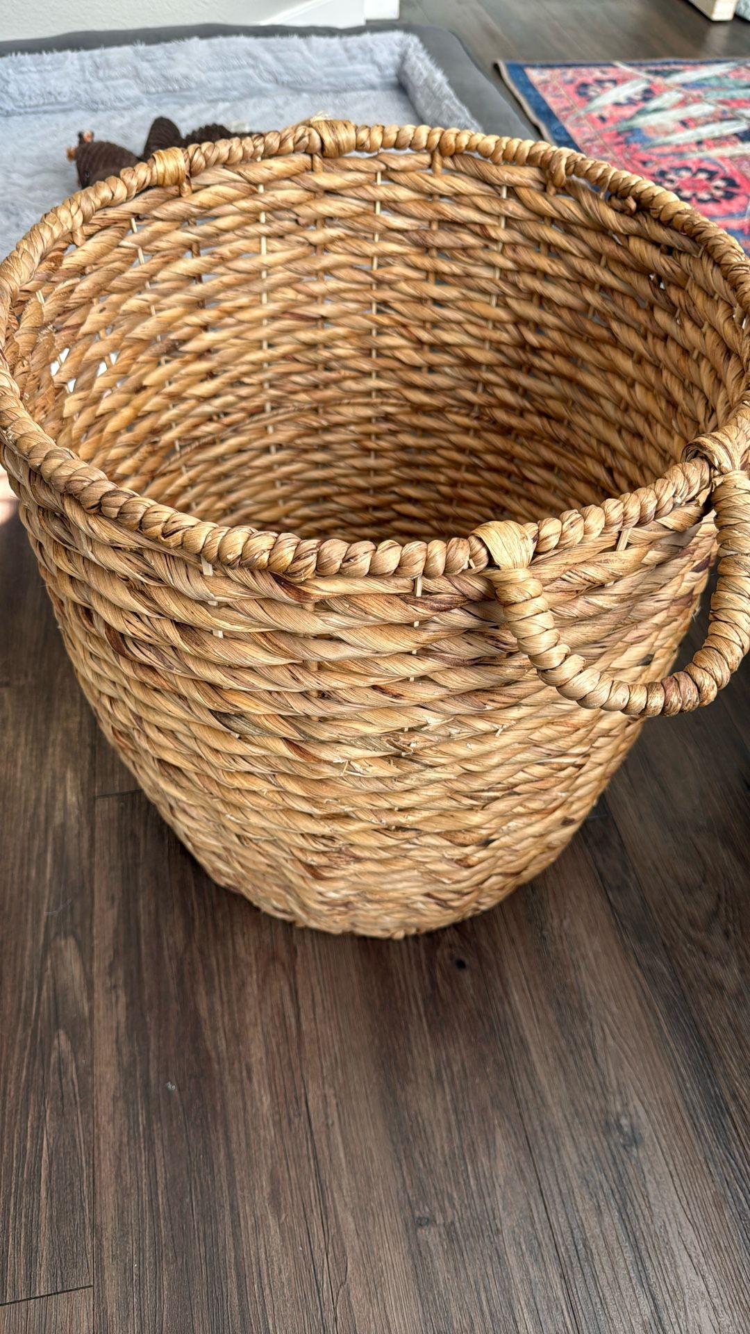 Wicker basket