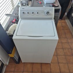 Kenmore 700 Large Washer / White And Grey/ Back Height 42 1/2 " Side Height 35 1/4" Leangth 25 1/2" Width 26 3/4"