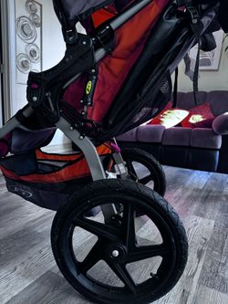 BOB Revolution SE Jogging Stroller. for Sale in San Diego, CA - OfferUp