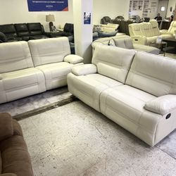 Two White Leather Loveseats - Deep Seat - We Deliver & Finance 🚚🔥🎄🎄💸