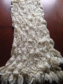 Hairpin lace shawl (16x70)