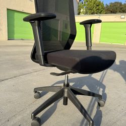 Rolling Black Office Chair