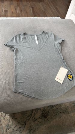 Lululemon Love Tee shirt size 6