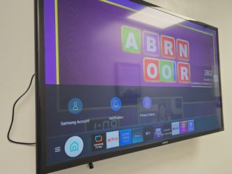 Samsung 40" TV Barely Used