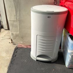 Dekor Diaper Pail
