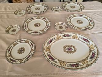 Wedgwood Columbia W595 China Set