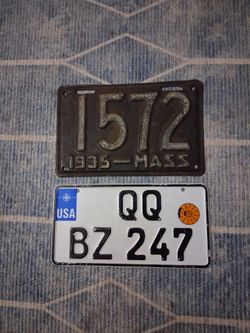 VINTAGE - 1935 MASSACHUSETTS LICENSE PLATE & ARMED FORCES GERMANY LICENSE PLATE