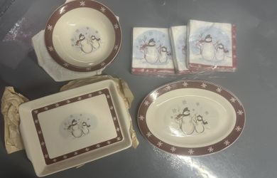 Festive Dinner Stoneware Set -new