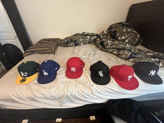 FITTED HATS 15 A PIECE OR 90 FOR ALL
