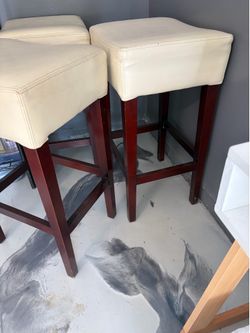 Set of 3 barstools