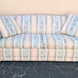 Beachy Lazboy Sleeper Sofa 