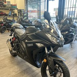 Venom X19 200CC Automatic Motorcycle.