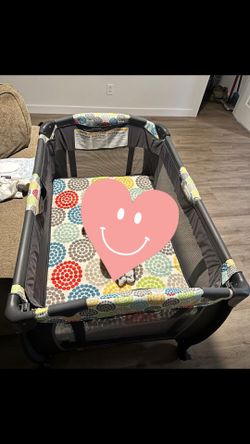 Portable Playpen/crib