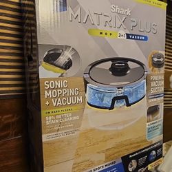 Shark matrix plus mop and vacuum 2in 1