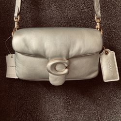 Coach Tabby 18 Pillow Leather Shoulder Bag