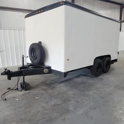 14FT WELLS CARGO ENCLOSED TRAILER