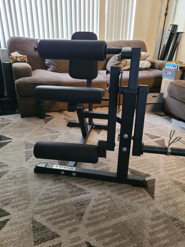 Titan Fitness Seated Leg Extension/ Leg Curl Machine