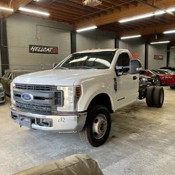 2019 Ford F350 Super Duty Regular Cab & Chassis