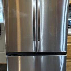 Samsung - 32 cu. ft. 3-Door French Door Smart Refrigerator with Dual Auto Ice Maker - Stainless Steel