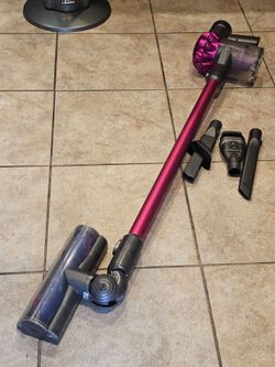 Working Dyson V6 Handheld Vacuum with Motohead Wand & 3 extensions