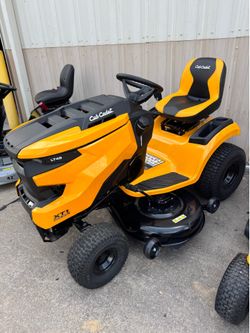 Cub cadet XT1 46” riding mower