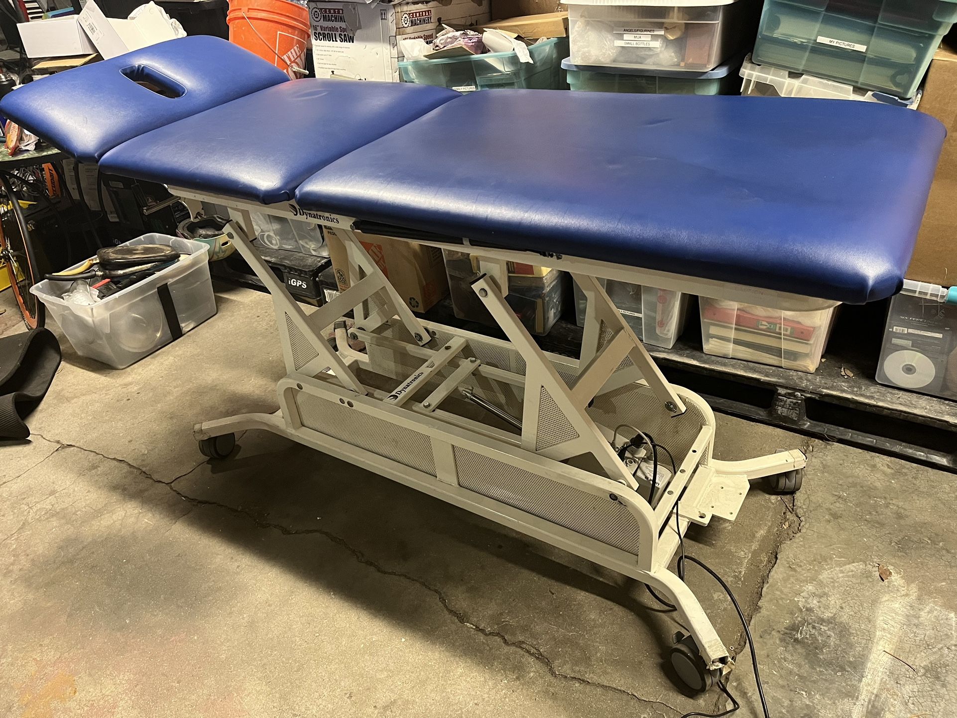 Dynatronics HLT3 Hi-Lo Electric Treatment Table with Foot Pedal.
