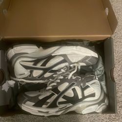 Balenciaga Runners Size 41