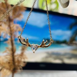 New Simple Cute  Antlers pendant Shining Necklace Jewelry Gifts