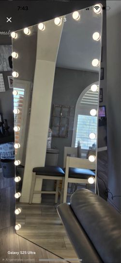 36/84 led light mirror