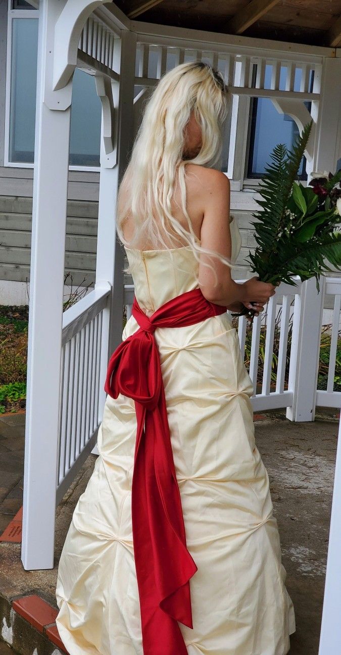 Gold Red Sash Strapless Wedding Dress